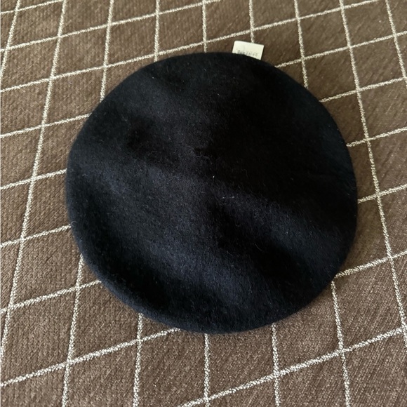 a new day Accessories - A New Day Black Beret Hat